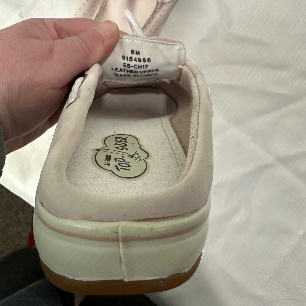 Pink Sperry Topsiders Size 6 - Picture 3 of 5